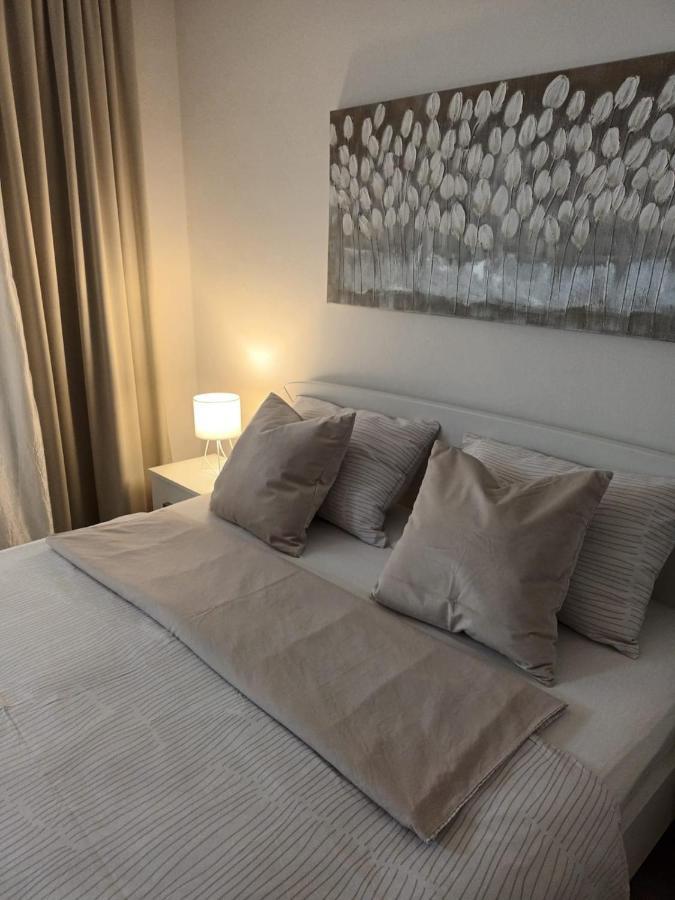 Apartment & Rooms Riva Vodice Luaran gambar